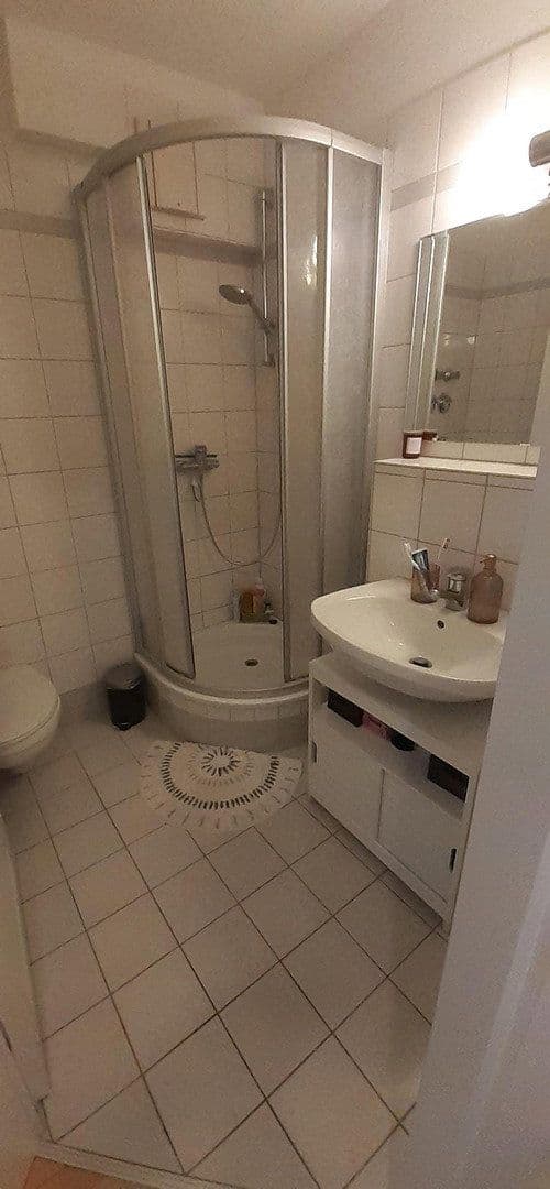 Prenájom bytu 1-izbový 39 m², Krefelder Straße 16, Falkensee, Brandenbursko Prenájom bytu 1-izbový 39 m², Krefelder Straße 16, Falkensee, Brandenbursko