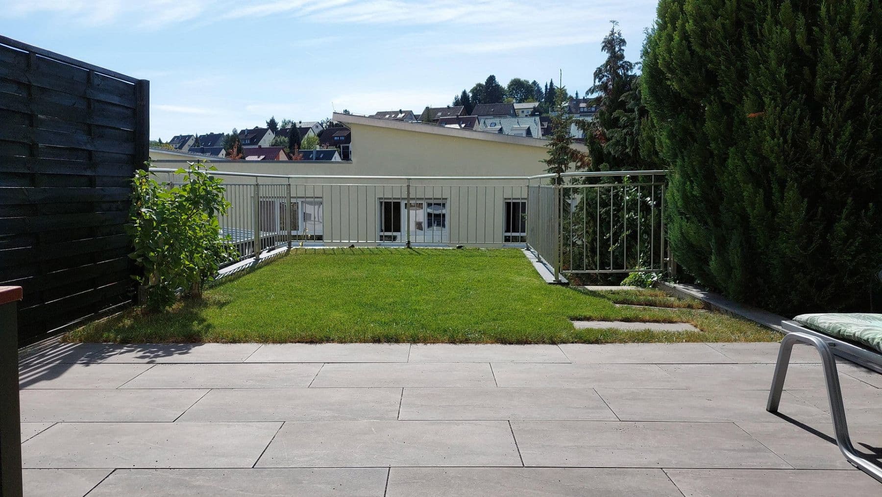 Predaj domu 125 m², pozemek 162 m², Grafenau, Bádensko-Wurttembersko Predaj domu 125 m², pozemek 162 m², Grafenau, Bádensko-Wurttembersko