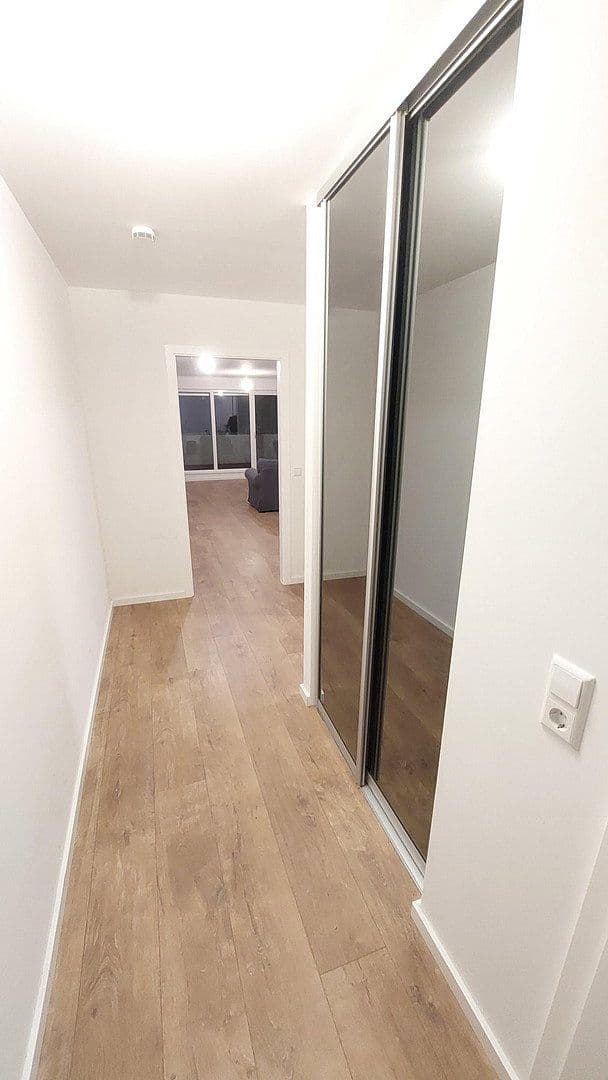 Predaj domu 125 m², pozemek 162 m², Grafenau, Bádensko-Wurttembersko Predaj domu 125 m², pozemek 162 m², Grafenau, Bádensko-Wurttembersko