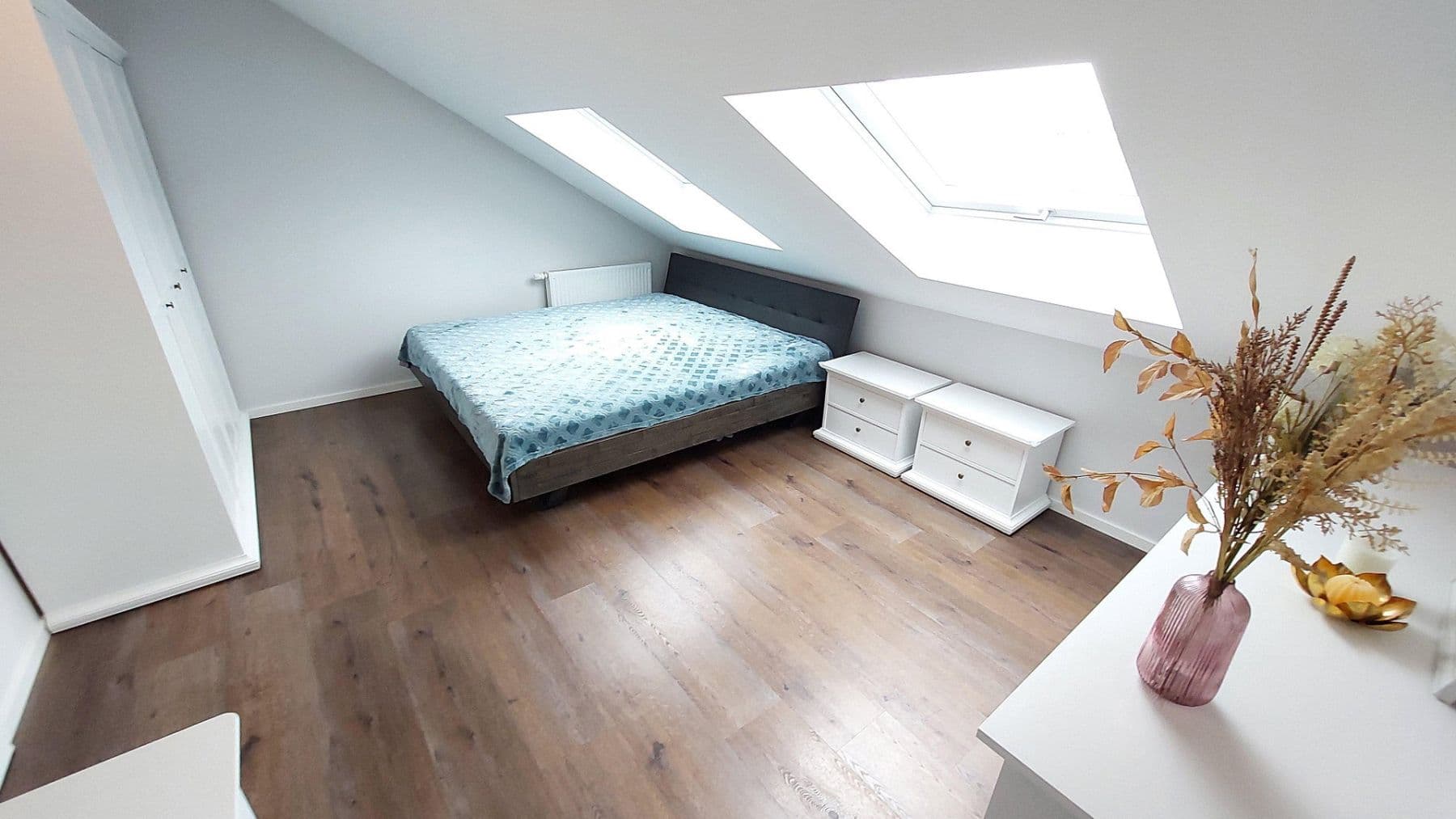 Predaj domu 125 m², pozemek 162 m², Grafenau, Bádensko-Wurttembersko Predaj domu 125 m², pozemek 162 m², Grafenau, Bádensko-Wurttembersko