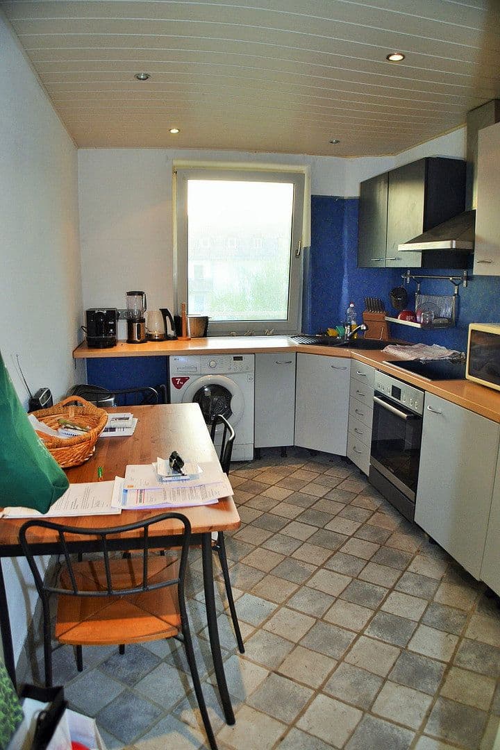 Prenájom bytu 3-izbový 60 m², Rathenaustrasse 7, Mainz, Porýnie-Falcko Prenájom bytu 3-izbový 60 m², Rathenaustrasse 7, Mainz, Porýnie-Falcko