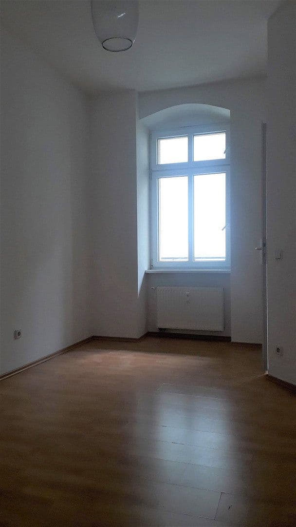 Prenájom bytu 2-izbový 58 m², Ebelingstr.4, Berlin, Berlín Prenájom bytu 2-izbový 58 m², Ebelingstr.4, Berlin, Berlín