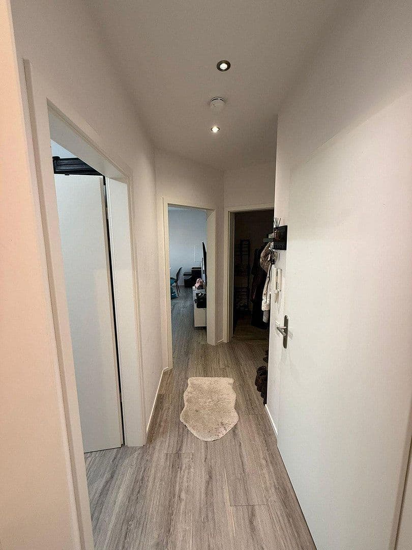 Prenájom bytu 2-izbový 58 m², Markusstr. 17a, Niederkassel, Severné Porýnie - Westfálsko Prenájom bytu 2-izbový 58 m², Markusstr. 17a, Niederkassel, Severné Porýnie - Westfálsko