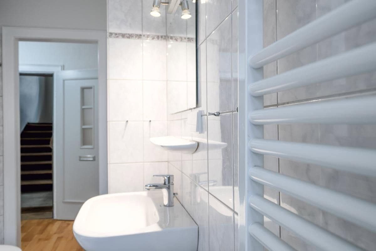 Prenájom bytu 2-izbový 50 m², Hallerstr. 7, Hannover, Dolné Sasko Prenájom bytu 2-izbový 50 m², Hallerstr. 7, Hannover, Dolné Sasko