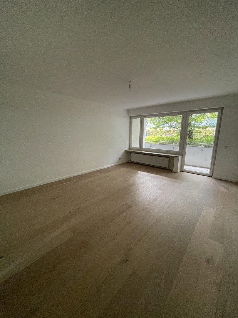 Predaj bytu 3-izbový 84 m², Leonrodstraße 60, München, Bavorsko Predaj bytu 3-izbový 84 m², Leonrodstraße 60, München, Bavorsko