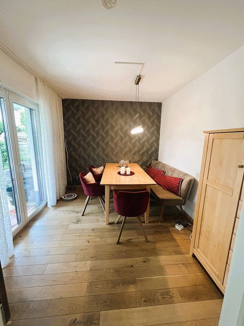 Predaj bytu 3-izbový 80 m², Uhlandstraße 10, Kriftel, Hesensko Predaj bytu 3-izbový 80 m², Uhlandstraße 10, Kriftel, Hesensko