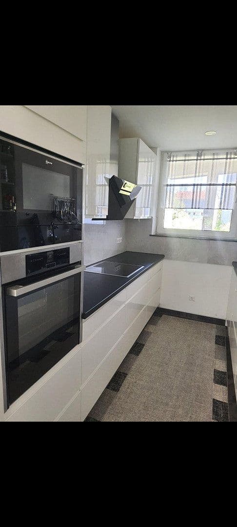 Predaj bytu 3-izbový 84 m², Schwabbacherstr.15, Stuttgart, Bádensko-Wurttembersko Predaj bytu 3-izbový 84 m², Schwabbacherstr.15, Stuttgart, Bádensko-Wurttembersko