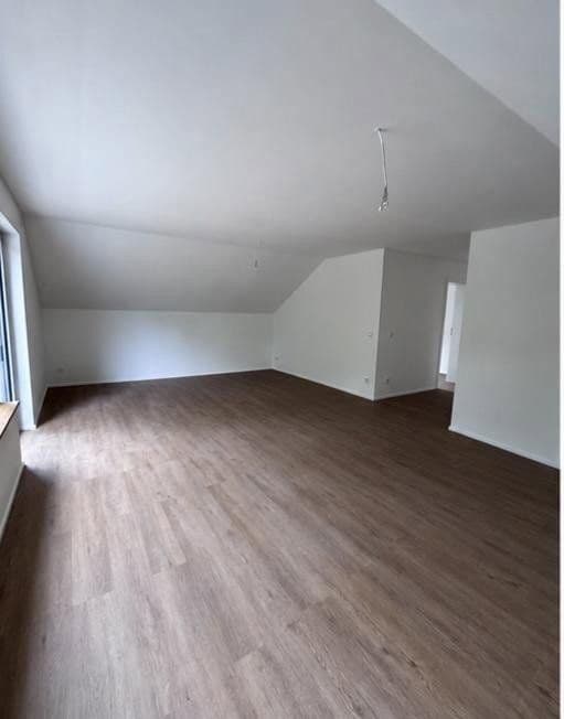 Prenájom bytu 2-izbový 90 m², Waldmannsweg 41, Neukirchen-Vluyn, Severné Porýnie - Westfálsko Prenájom bytu 2-izbový 90 m², Waldmannsweg 41, Neukirchen-Vluyn, Severné Porýnie - Westfálsko