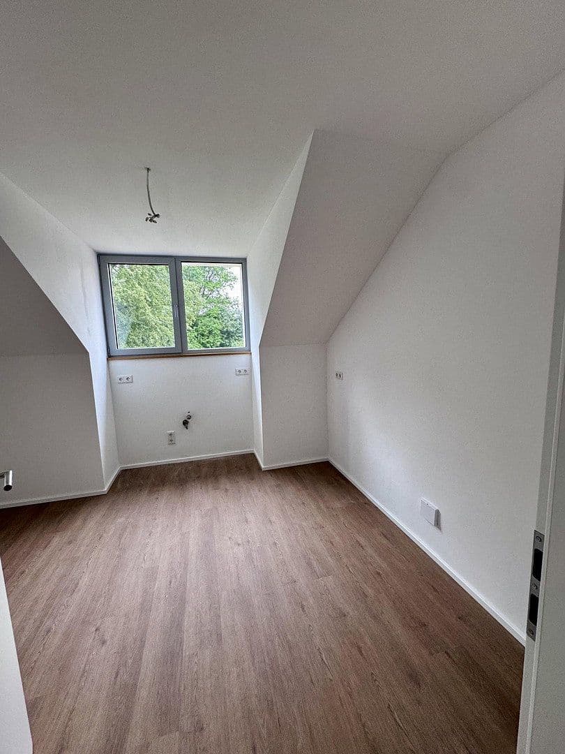 Prenájom bytu 2-izbový 90 m², Waldmannsweg 41, Neukirchen-Vluyn, Severné Porýnie - Westfálsko Prenájom bytu 2-izbový 90 m², Waldmannsweg 41, Neukirchen-Vluyn, Severné Porýnie - Westfálsko