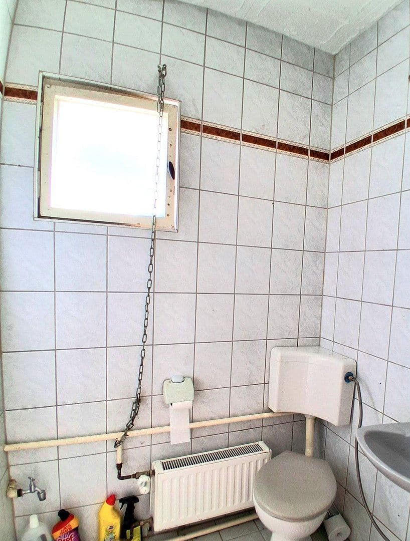 Predaj domu 100 m², pozemek 838 m², Berlin Mahlsdorf, Berlín Predaj domu 100 m², pozemek 838 m², Berlin Mahlsdorf, Berlín