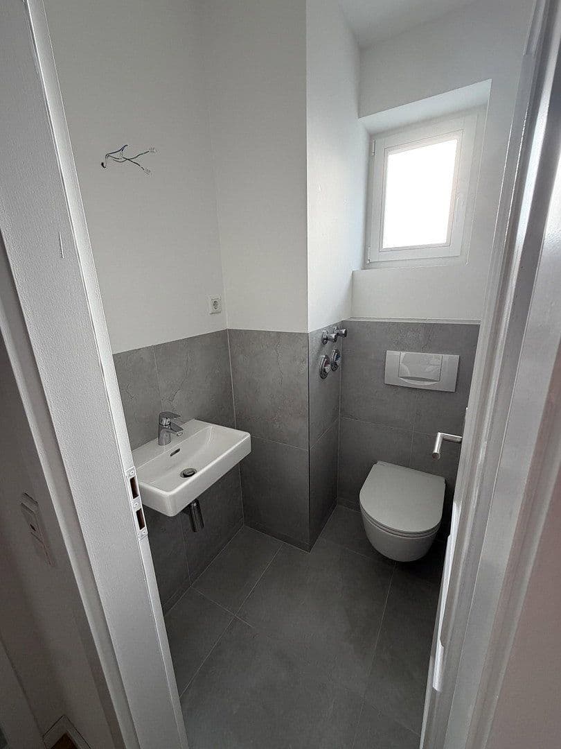Prenájom bytu 3-izbový 93 m², Essen, Severné Porýnie - Westfálsko Prenájom bytu 3-izbový 93 m², Essen, Severné Porýnie - Westfálsko