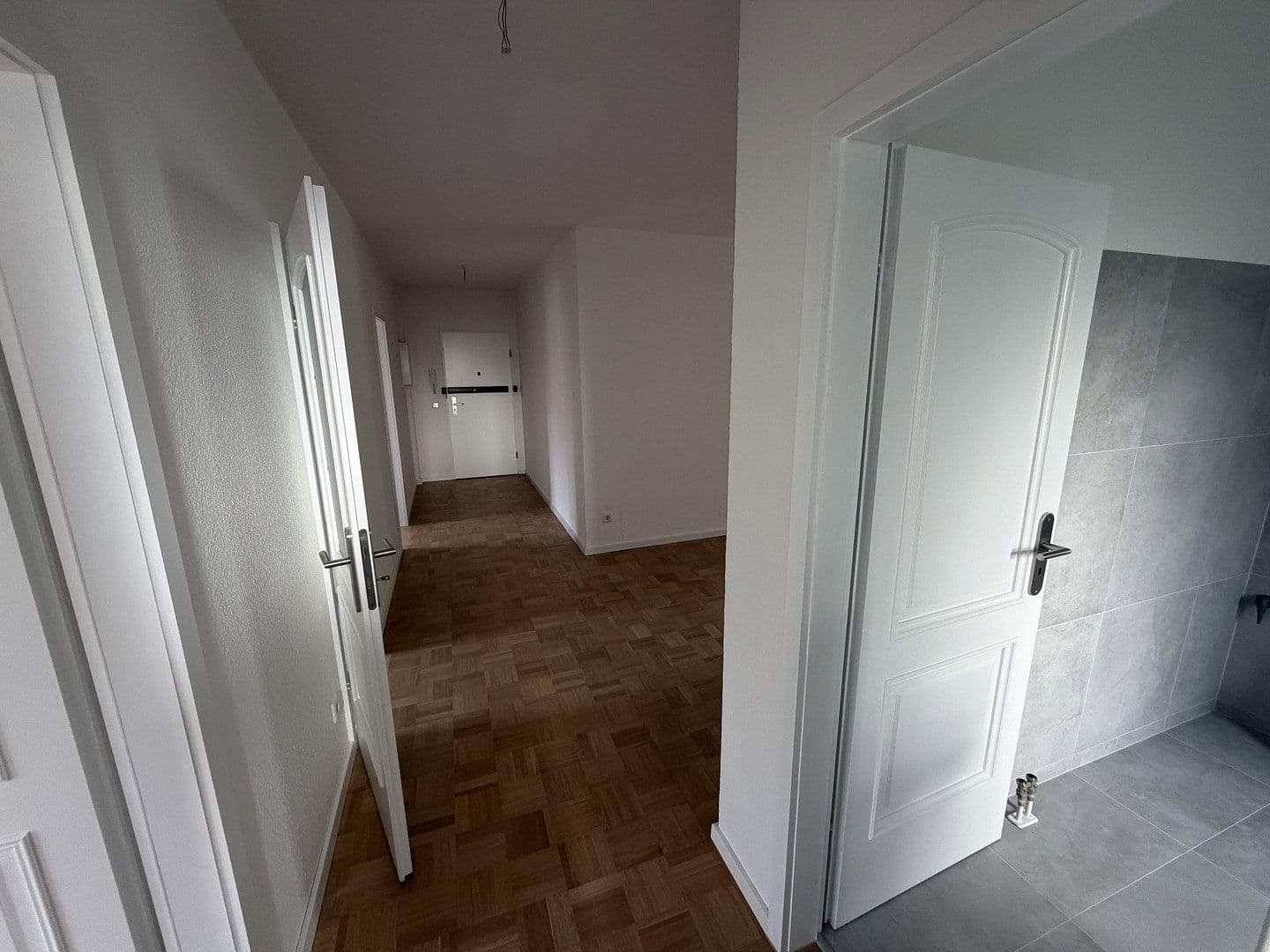 Prenájom bytu 3-izbový 93 m², Essen, Severné Porýnie - Westfálsko Prenájom bytu 3-izbový 93 m², Essen, Severné Porýnie - Westfálsko