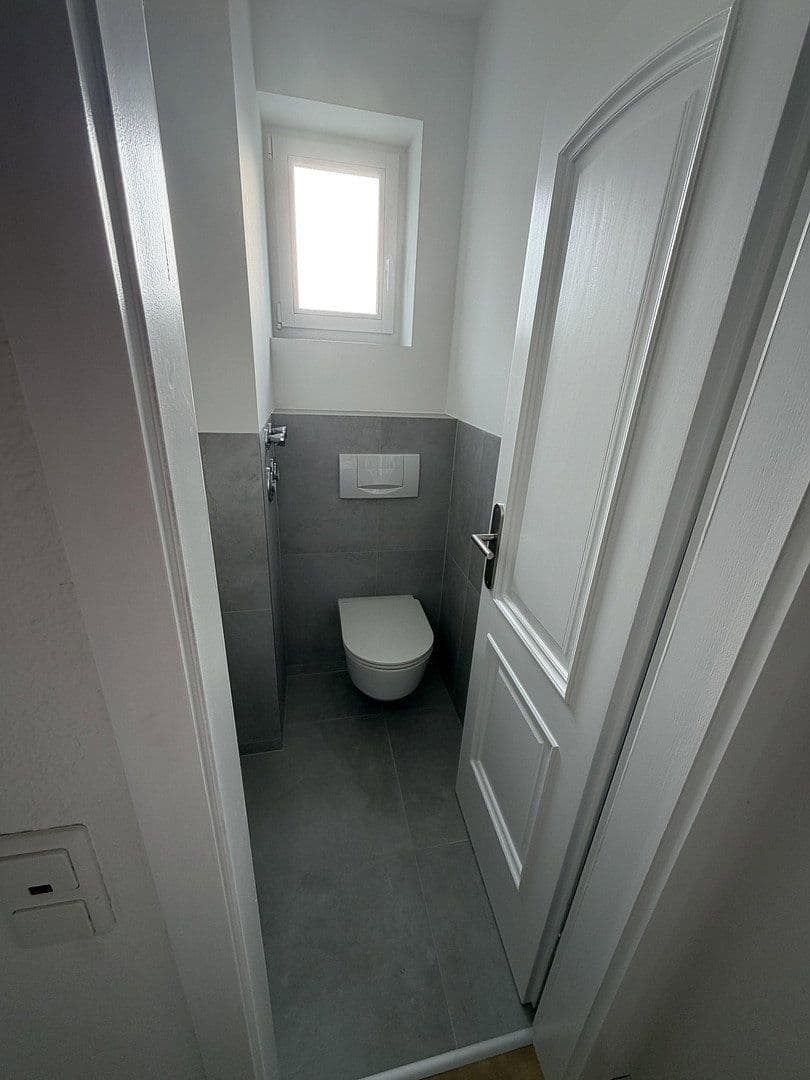 Prenájom bytu 3-izbový 93 m², Essen, Severné Porýnie - Westfálsko Prenájom bytu 3-izbový 93 m², Essen, Severné Porýnie - Westfálsko