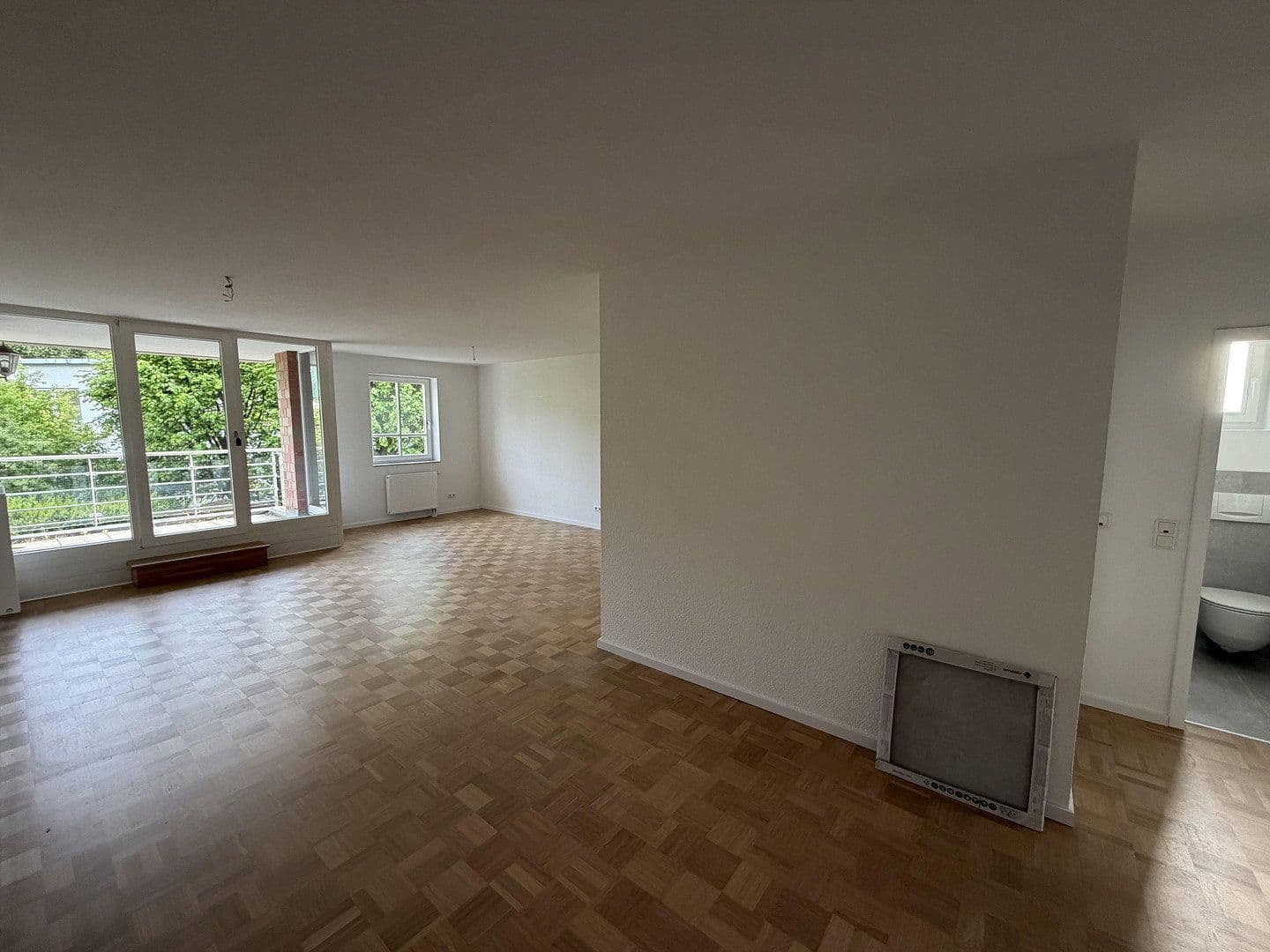 Prenájom bytu 3-izbový 93 m², Essen, Severné Porýnie - Westfálsko Prenájom bytu 3-izbový 93 m², Essen, Severné Porýnie - Westfálsko