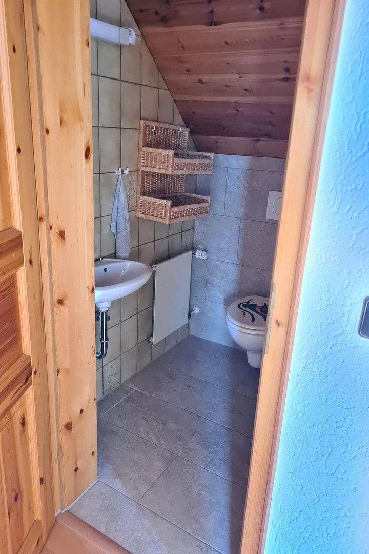 Predaj domu 246 m², pozemek 932 m², Friedhofstraße 21, Worms, Porýnie-Falcko Predaj domu 246 m², pozemek 932 m², Friedhofstraße 21, Worms, Porýnie-Falcko