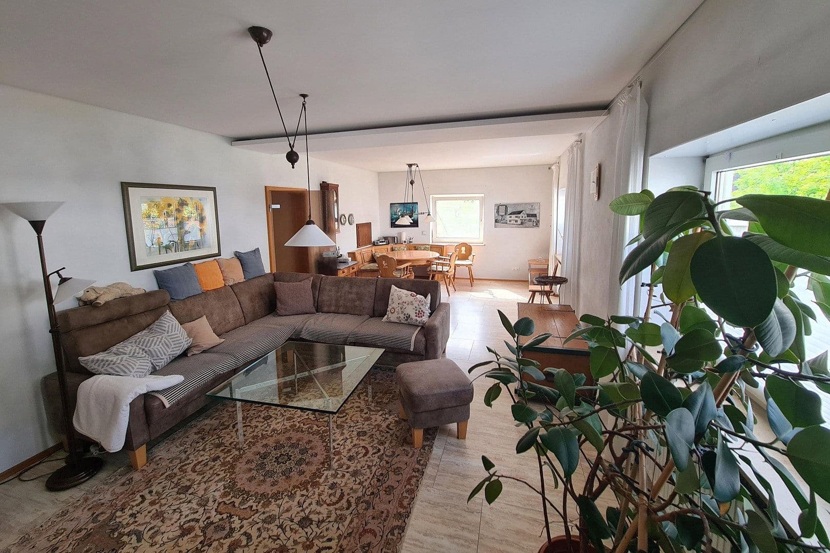 Predaj domu 246 m², pozemek 932 m², Friedhofstraße 21, Worms, Porýnie-Falcko Predaj domu 246 m², pozemek 932 m², Friedhofstraße 21, Worms, Porýnie-Falcko
