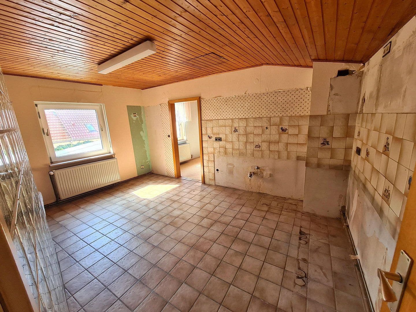 Predaj domu 246 m², pozemek 932 m², Friedhofstraße 21, Worms, Porýnie-Falcko Predaj domu 246 m², pozemek 932 m², Friedhofstraße 21, Worms, Porýnie-Falcko