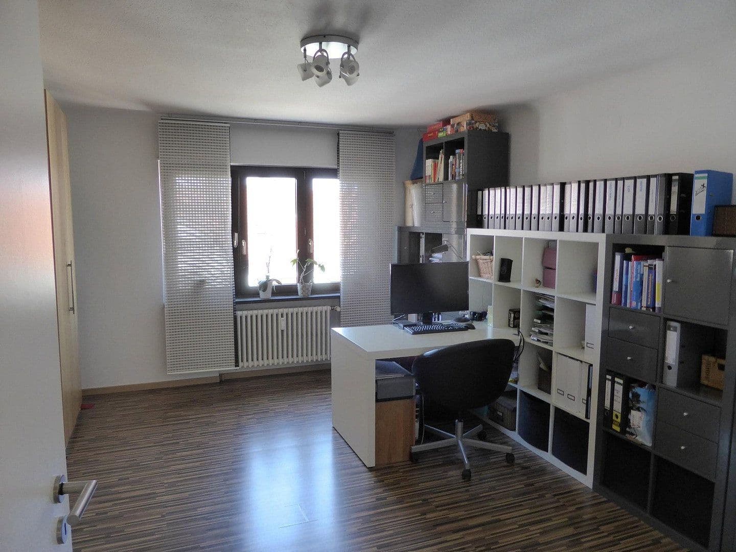 Prenájom bytu 85 m², Deutscherrnstraße 37, Saarbrücken, Sársko Prenájom bytu 85 m², Deutscherrnstraße 37, Saarbrücken, Sársko