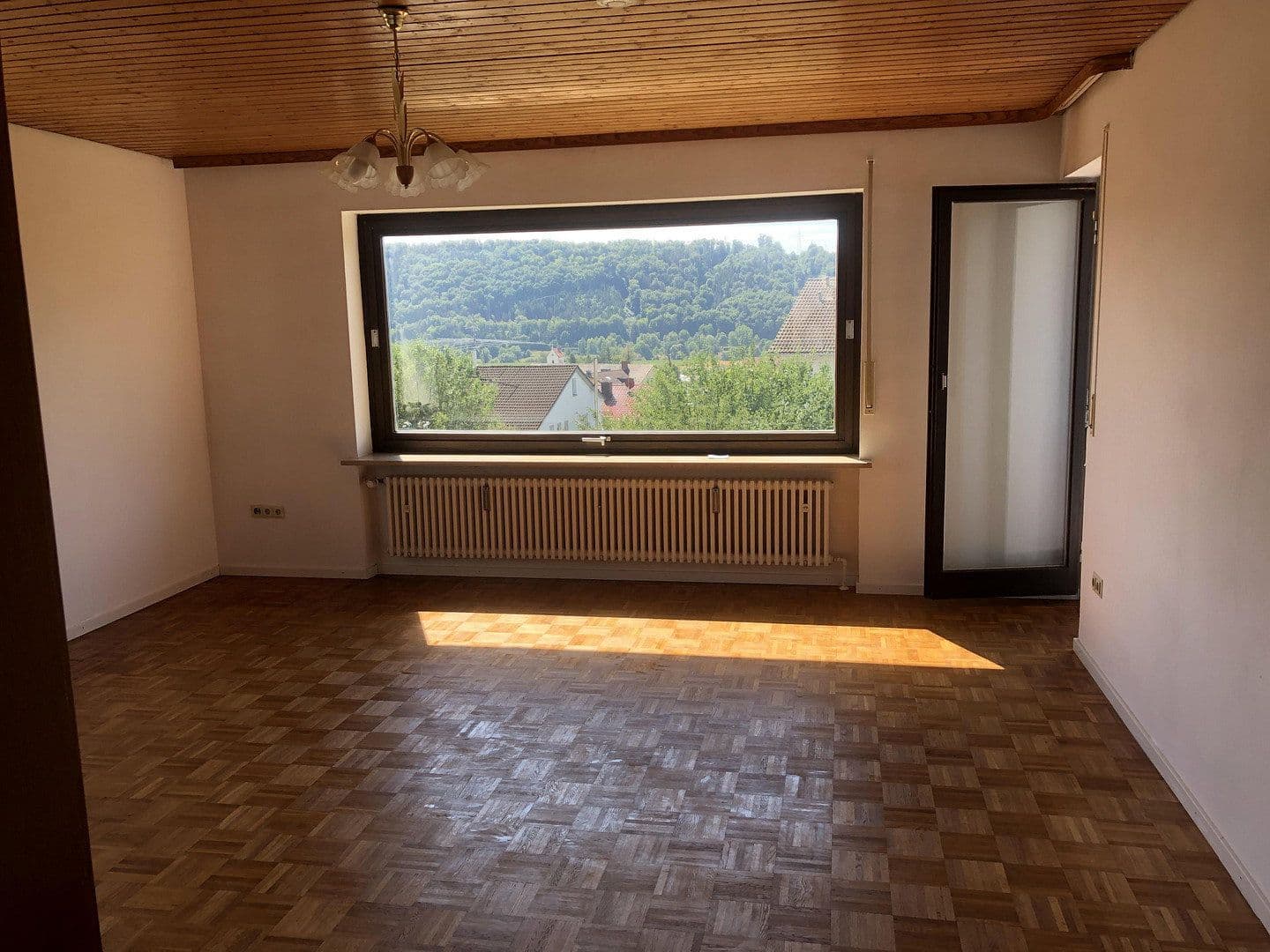 Prenájom bytu 4-izbový 93 m², Bayern - Eichstätt - Landershofen, Bavorsko Prenájom bytu 4-izbový 93 m², Bayern - Eichstätt - Landershofen, Bavorsko