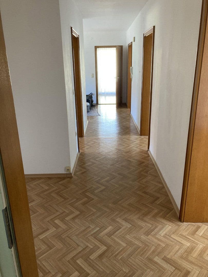 Prenájom bytu 4-izbový 93 m², Bayern - Eichstätt - Landershofen, Bavorsko Prenájom bytu 4-izbový 93 m², Bayern - Eichstätt - Landershofen, Bavorsko
