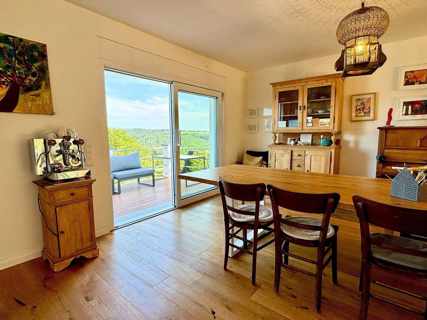 Predaj domu 301 m², pozemek 1.066 m², Schlehenweg 33, Heidenrod, Hesensko Predaj domu 301 m², pozemek 1.066 m², Schlehenweg 33, Heidenrod, Hesensko