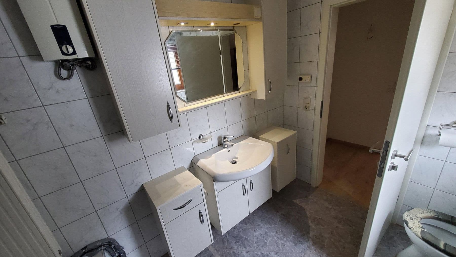 Prenájom bytu 3-izbový 92 m², Marktstraße 59, Rennertshofen, Bavorsko Prenájom bytu 3-izbový 92 m², Marktstraße 59, Rennertshofen, Bavorsko