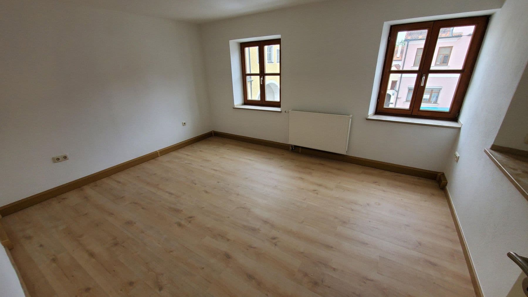 Prenájom bytu 3-izbový 92 m², Marktstraße 59, Rennertshofen, Bavorsko Prenájom bytu 3-izbový 92 m², Marktstraße 59, Rennertshofen, Bavorsko