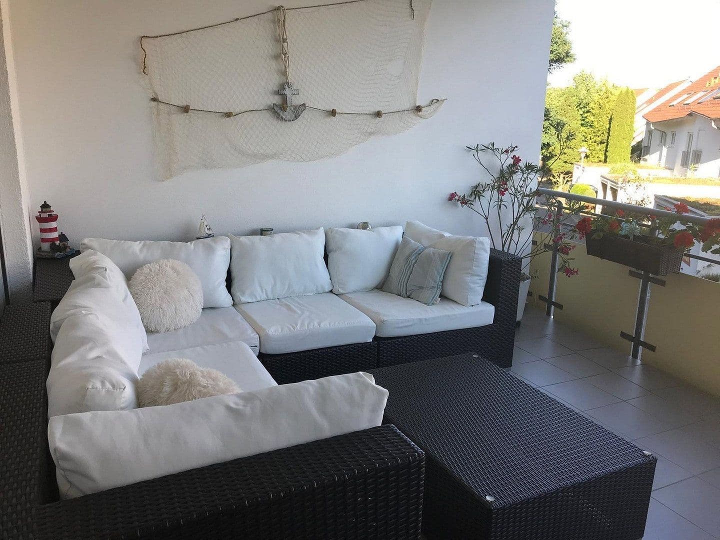 Prenájom bytu 4-izbový 94 m², Wernau (Neckar), Bádensko-Wurttembersko Prenájom bytu 4-izbový 94 m², Wernau (Neckar), Bádensko-Wurttembersko