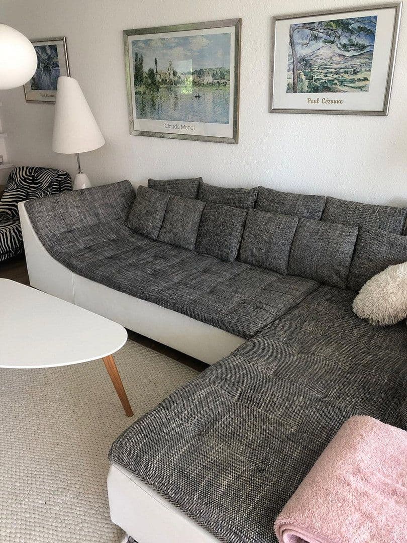 Prenájom bytu 4-izbový 94 m², Wernau (Neckar), Bádensko-Wurttembersko Prenájom bytu 4-izbový 94 m², Wernau (Neckar), Bádensko-Wurttembersko
