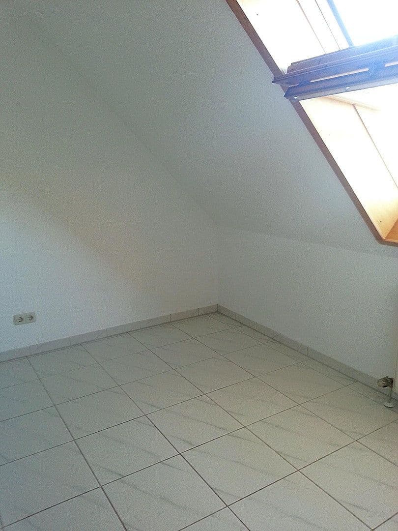 Prenájom bytu 3-izbový 91 m², Nürnberg, Bavorsko Prenájom bytu 3-izbový 91 m², Nürnberg, Bavorsko
