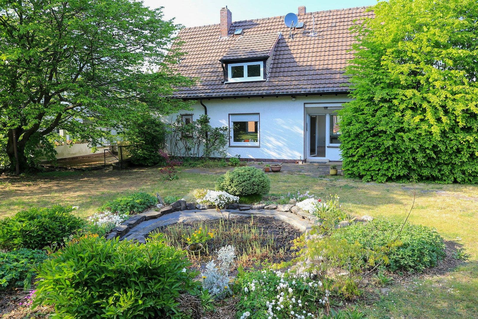Predaj domu 184 m², pozemek 1.170 m², Iserlohn, Severné Porýnie - Westfálsko Predaj domu 184 m², pozemek 1.170 m², Iserlohn, Severné Porýnie - Westfálsko