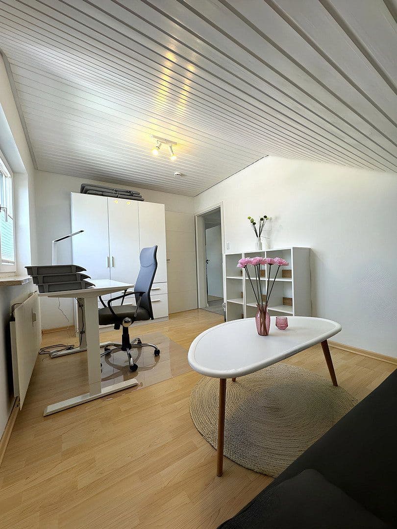 Prenájom bytu 3-izbový 75 m², Friedrich-Rothfuss-Straße 3, Freudenstadt, Bádensko-Wurttembersko Prenájom bytu 3-izbový 75 m², Friedrich-Rothfuss-Straße 3, Freudenstadt, Bádensko-Wurttembersko