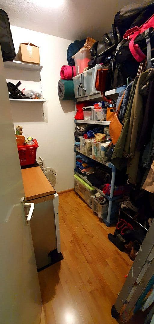 Prenájom bytu 2-izbový 65 m², Raimundstraße 100, Frankfurt am Main, Hesensko Prenájom bytu 2-izbový 65 m², Raimundstraße 100, Frankfurt am Main, Hesensko