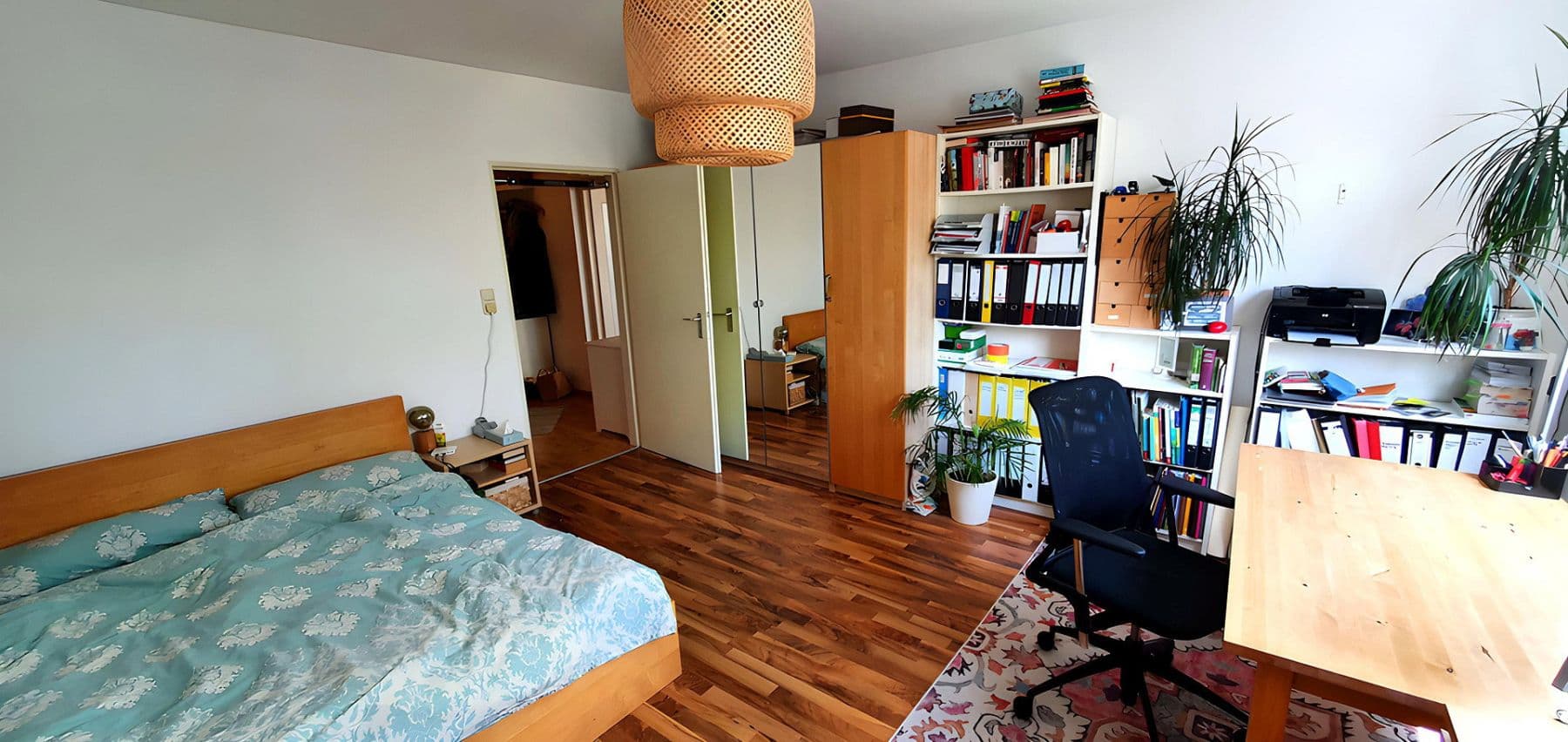 Prenájom bytu 2-izbový 65 m², Raimundstraße 100, Frankfurt am Main, Hesensko Prenájom bytu 2-izbový 65 m², Raimundstraße 100, Frankfurt am Main, Hesensko