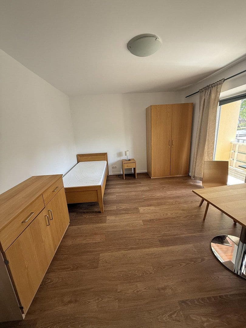 Prenájom bytu 6-izbový 200 m², Ottobrunn, Bavorsko Prenájom bytu 6-izbový 200 m², Ottobrunn, Bavorsko