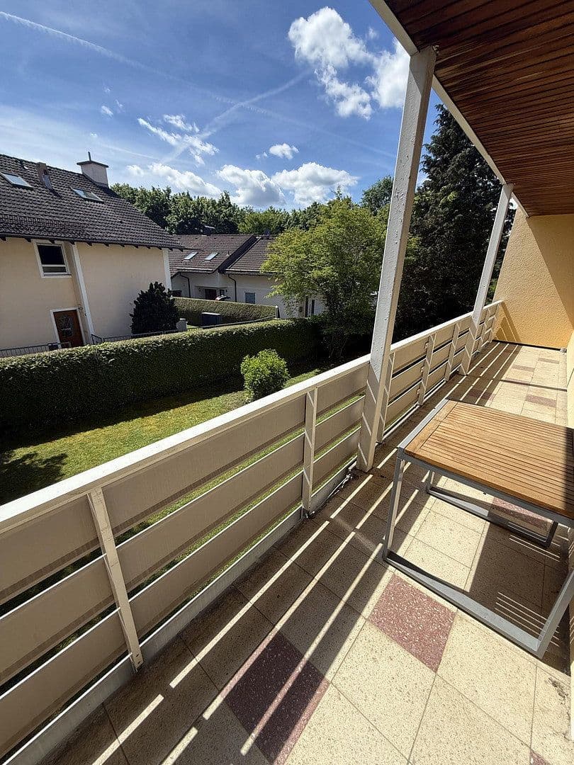 Prenájom bytu 6-izbový 200 m², Ottobrunn, Bavorsko Prenájom bytu 6-izbový 200 m², Ottobrunn, Bavorsko