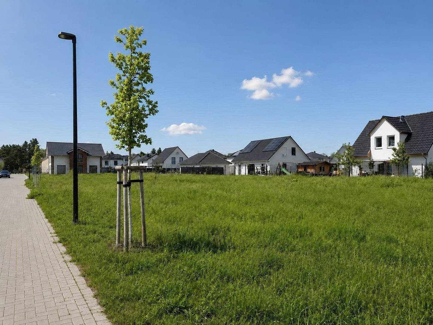 Predaj pozemku 518 m², Ginsterweg, Kloster Lehnin, Brandenbursko Predaj pozemku 518 m², Ginsterweg, Kloster Lehnin, Brandenbursko