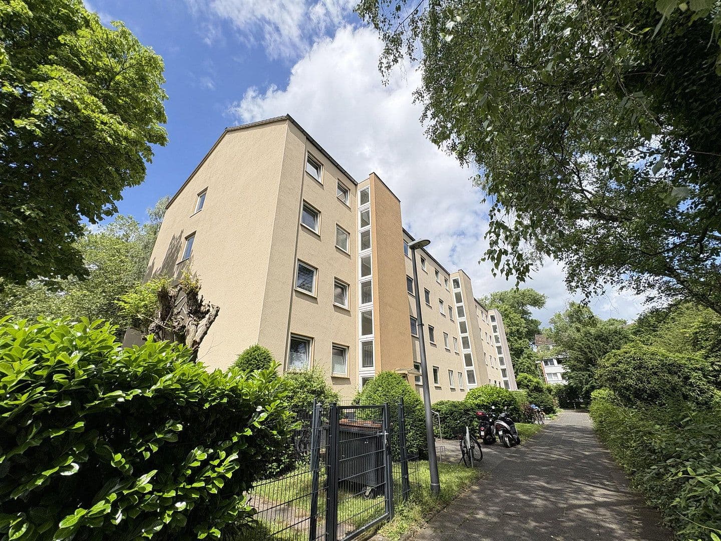 Predaj bytu 2-izbový 54 m², Daimlerstraße 3, Köln, Severné Porýnie - Westfálsko Predaj bytu 2-izbový 54 m², Daimlerstraße 3, Köln, Severné Porýnie - Westfálsko