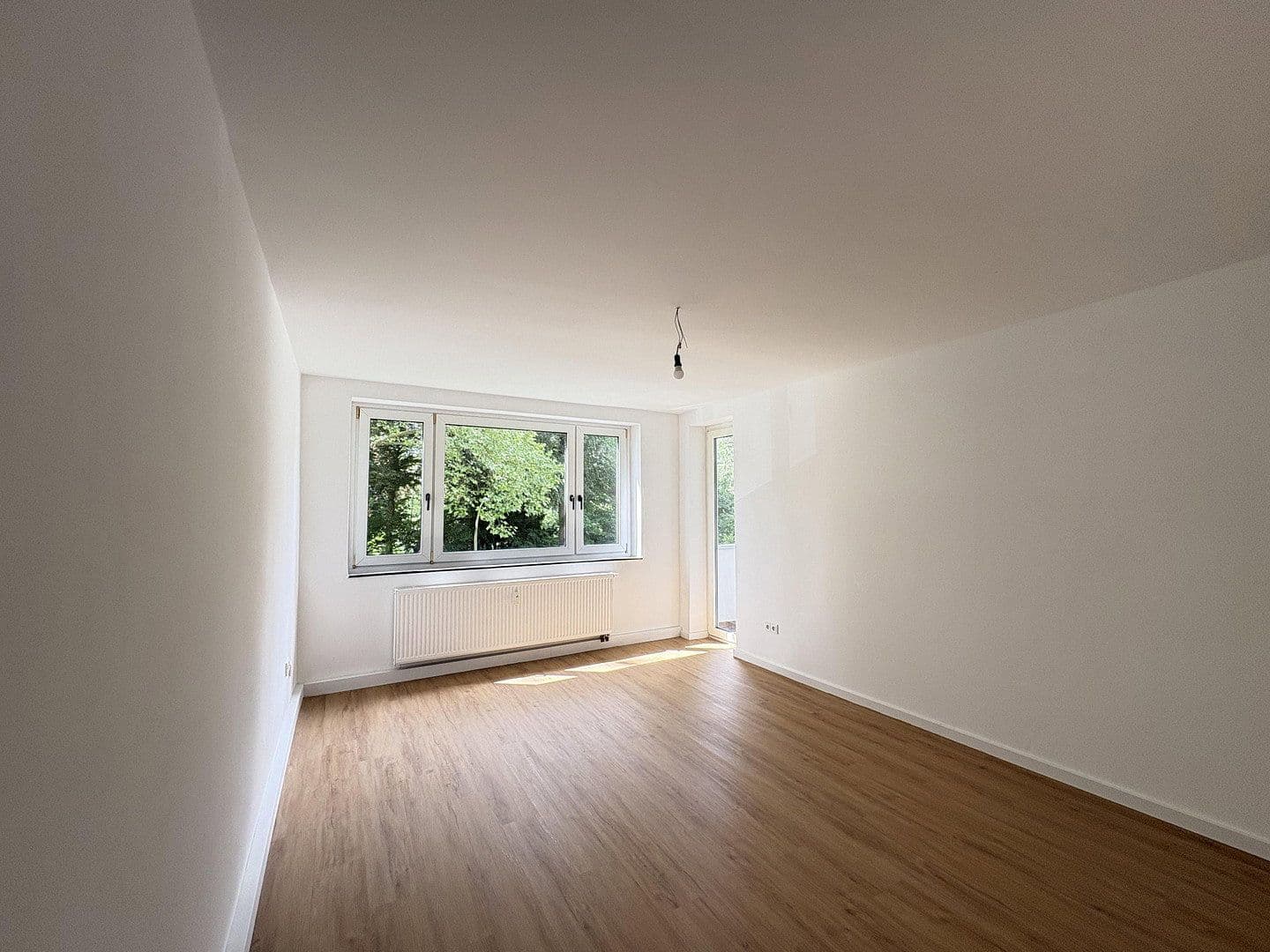 Predaj bytu 2-izbový 54 m², Daimlerstraße 3, Köln, Severné Porýnie - Westfálsko Predaj bytu 2-izbový 54 m², Daimlerstraße 3, Köln, Severné Porýnie - Westfálsko