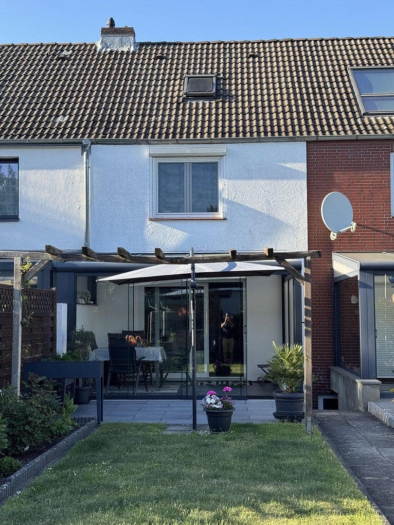 Predaj domu 83 m², pozemek 179 m², Siemser Landstraße 59 c, Lübeck, Šlezvicko-Holštajnsko Predaj domu 83 m², pozemek 179 m², Siemser Landstraße 59 c, Lübeck, Šlezvicko-Holštajnsko
