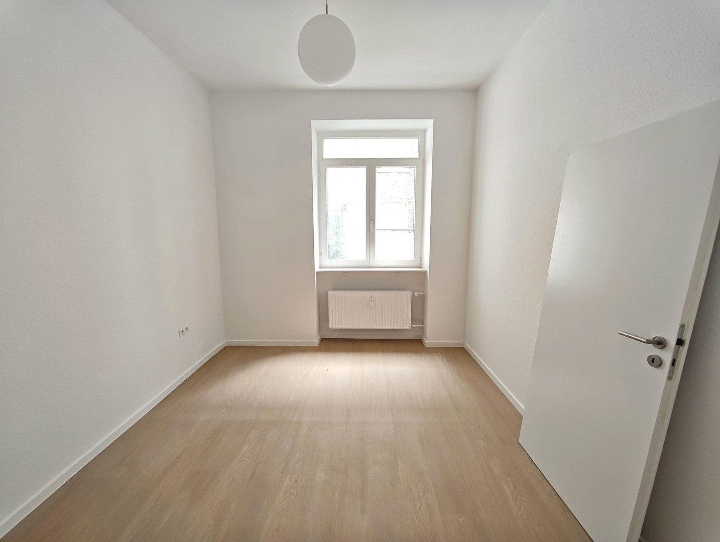 Prenájom bytu 3-izbový 84 m², Augartenstraße 17, Mannheim, Bádensko-Wurttembersko Prenájom bytu 3-izbový 84 m², Augartenstraße 17, Mannheim, Bádensko-Wurttembersko