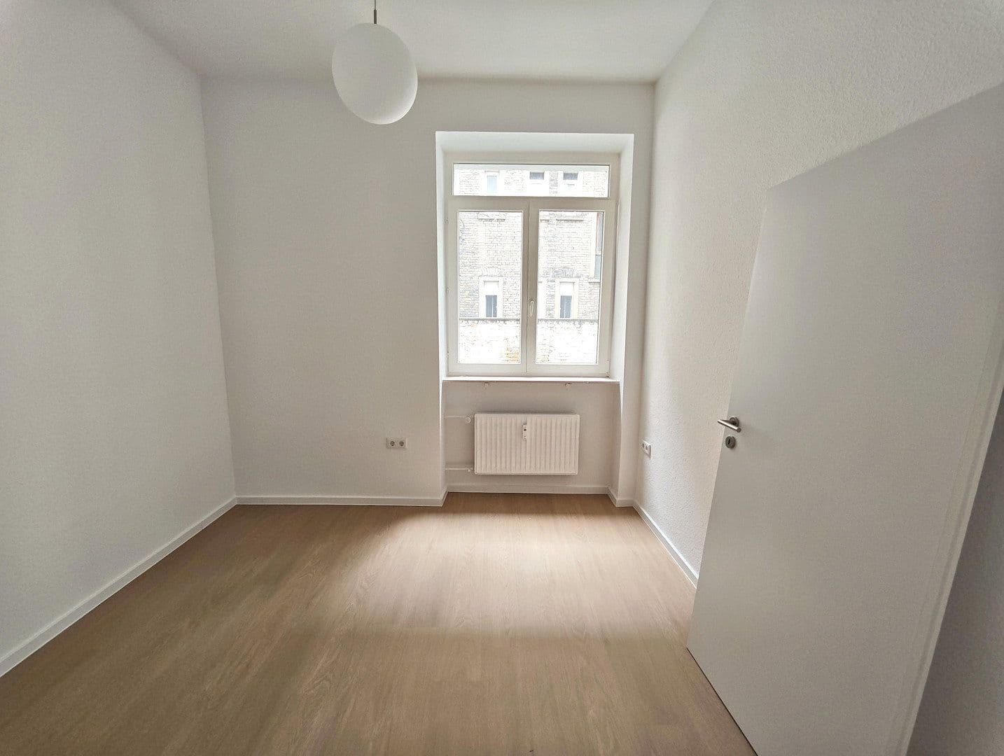 Prenájom bytu 3-izbový 84 m², Augartenstraße 17, Mannheim, Bádensko-Wurttembersko Prenájom bytu 3-izbový 84 m², Augartenstraße 17, Mannheim, Bádensko-Wurttembersko