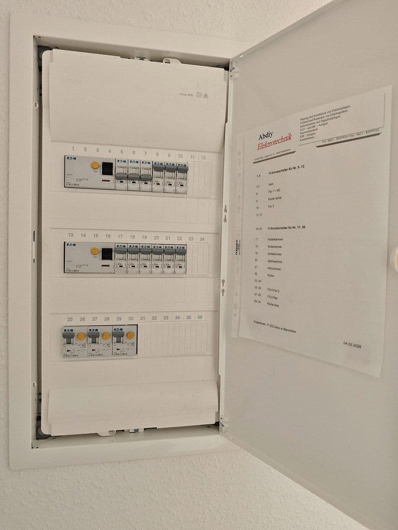 Prenájom bytu 3-izbový 84 m², Augartenstraße 17, Mannheim, Bádensko-Wurttembersko Prenájom bytu 3-izbový 84 m², Augartenstraße 17, Mannheim, Bádensko-Wurttembersko