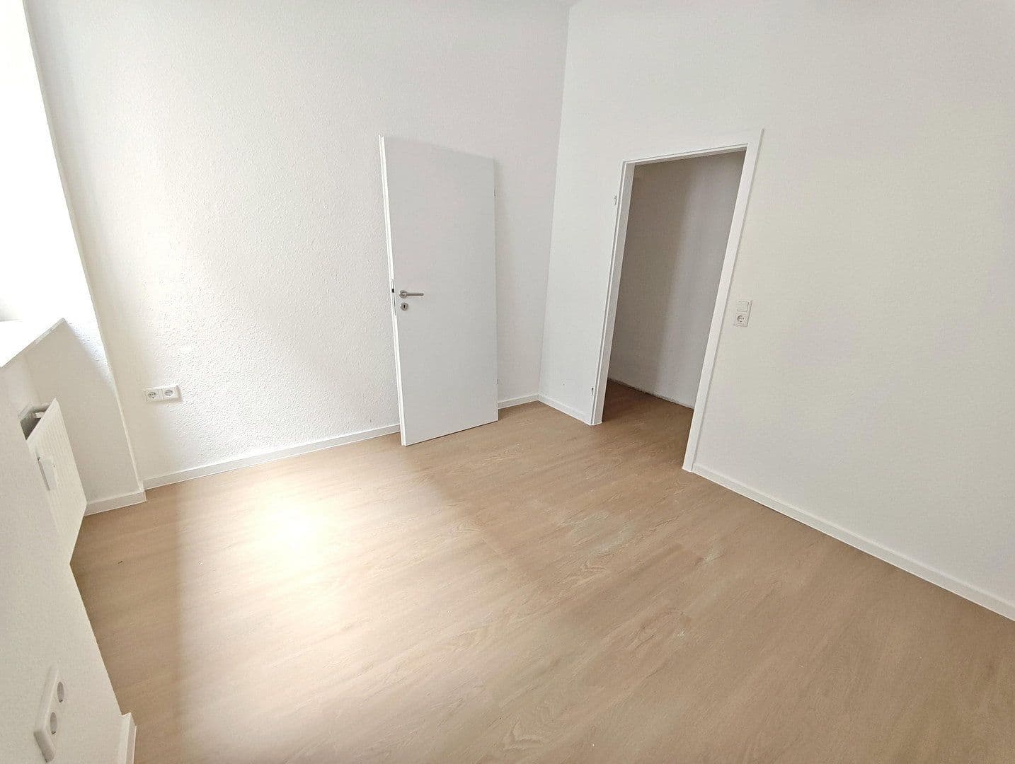 Prenájom bytu 3-izbový 84 m², Augartenstraße 17, Mannheim, Bádensko-Wurttembersko Prenájom bytu 3-izbový 84 m², Augartenstraße 17, Mannheim, Bádensko-Wurttembersko