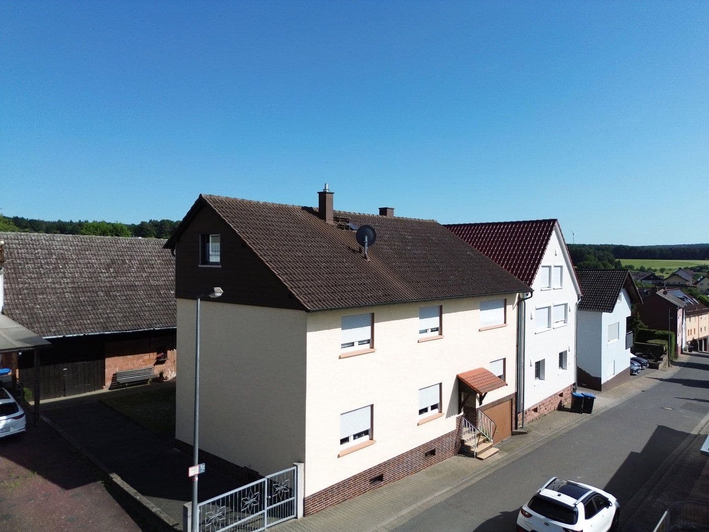 Predaj domu 160 m², pozemek 1.492 m², Lützelbach, Hesensko Predaj domu 160 m², pozemek 1.492 m², Lützelbach, Hesensko