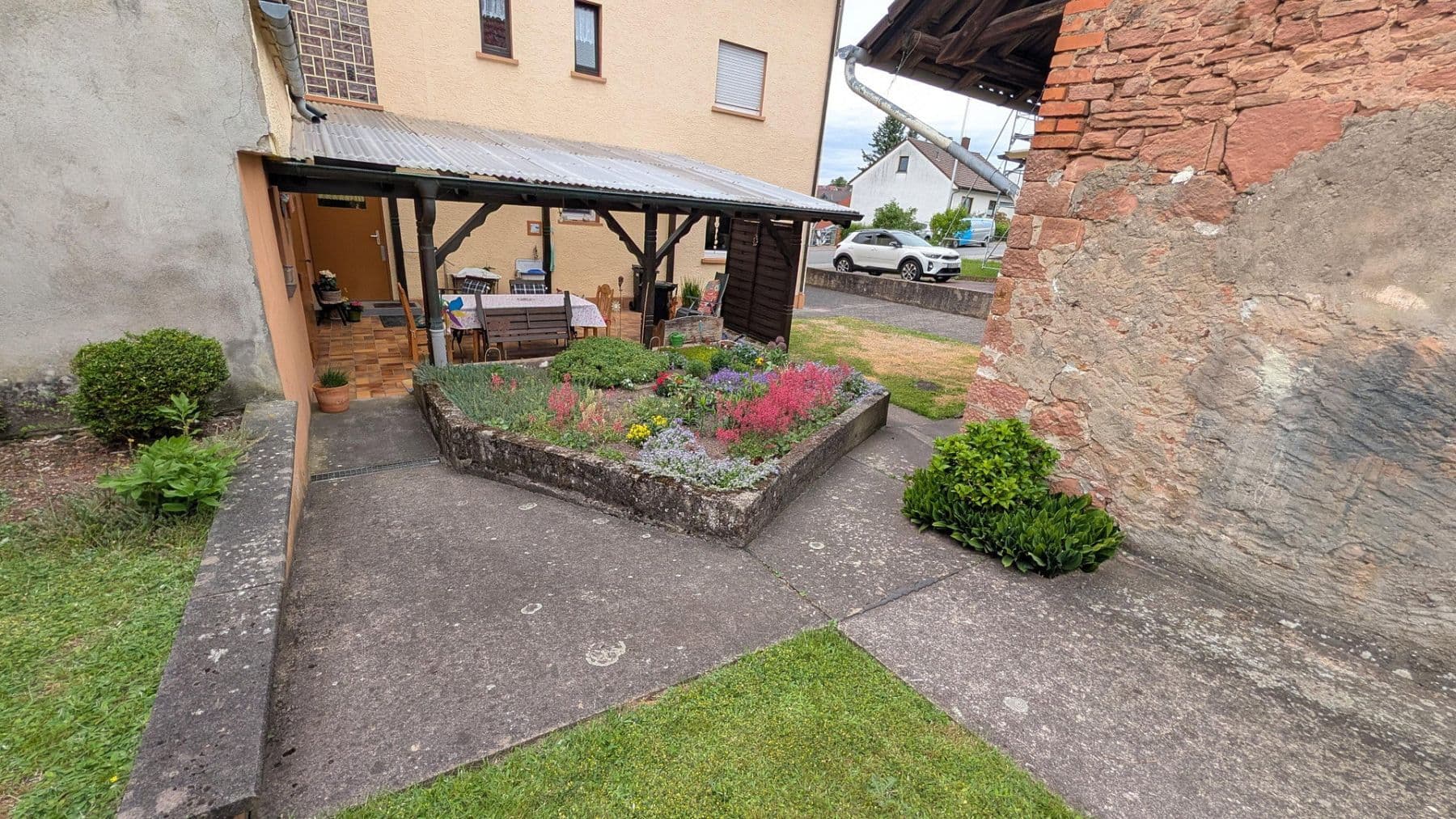 Predaj domu 160 m², pozemek 1.492 m², Lützelbach, Hesensko Predaj domu 160 m², pozemek 1.492 m², Lützelbach, Hesensko