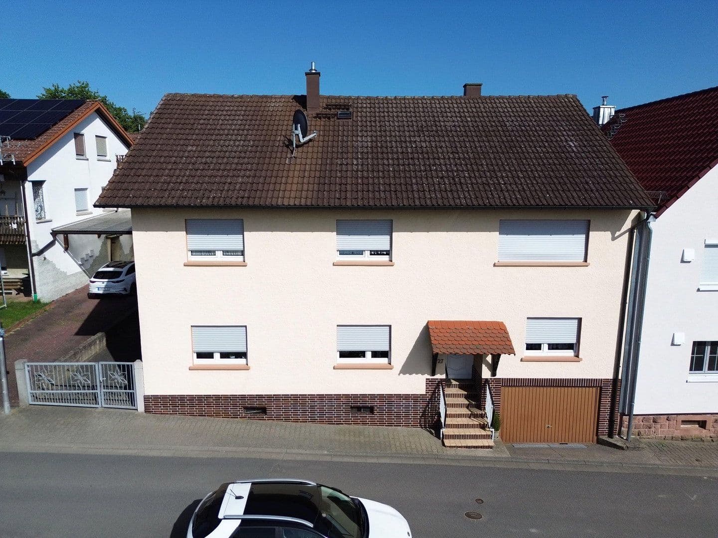 Predaj domu 160 m², pozemek 1.492 m², Lützelbach, Hesensko Predaj domu 160 m², pozemek 1.492 m², Lützelbach, Hesensko