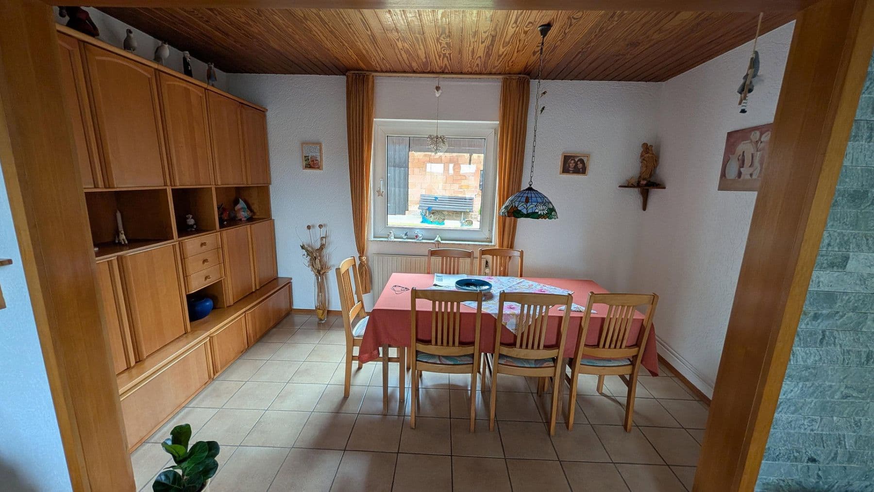 Predaj domu 160 m², pozemek 1.492 m², Lützelbach, Hesensko Predaj domu 160 m², pozemek 1.492 m², Lützelbach, Hesensko