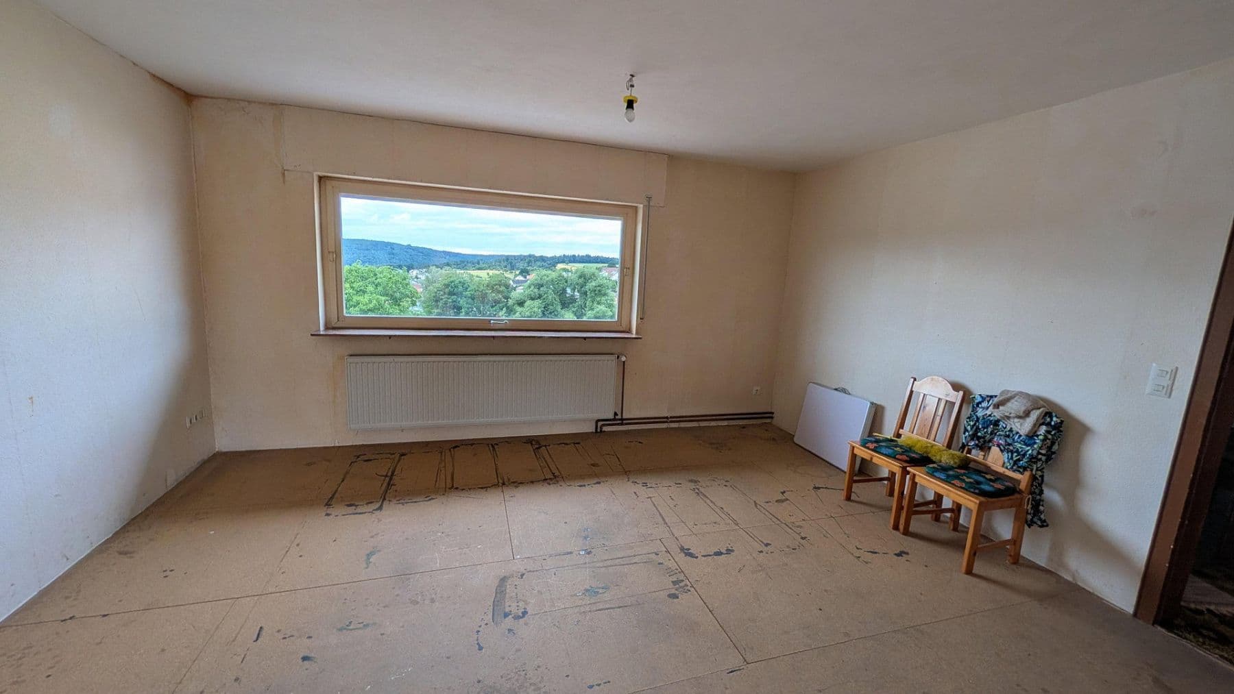 Predaj domu 160 m², pozemek 1.492 m², Lützelbach, Hesensko Predaj domu 160 m², pozemek 1.492 m², Lützelbach, Hesensko