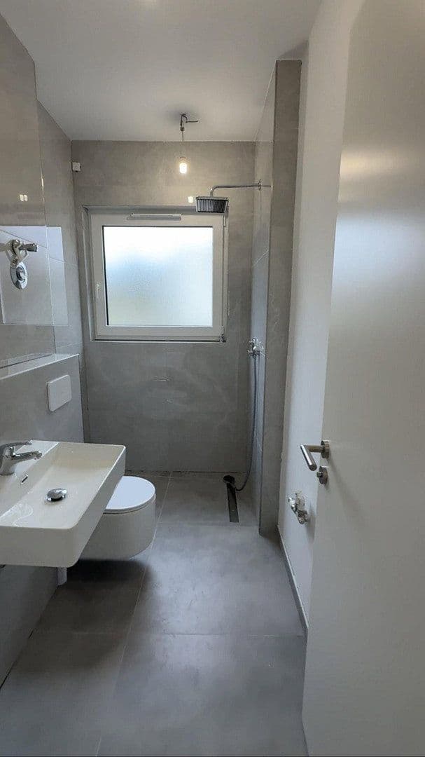 Predaj bytu 2-izbový 55 m², Berlin, Berlín Predaj bytu 2-izbový 55 m², Berlin, Berlín